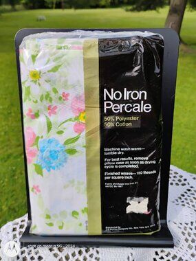 Set of 2 pillow cases new old stock JCPenney vintage 1970s Juliet floral print
